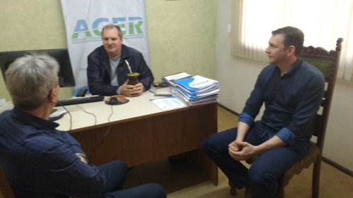 AGER recebe visita do Diretor Geral da ARIS